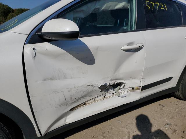 KNDCB3LC0K5264341 - 2019 KIA NIRO FE WHITE photo 9