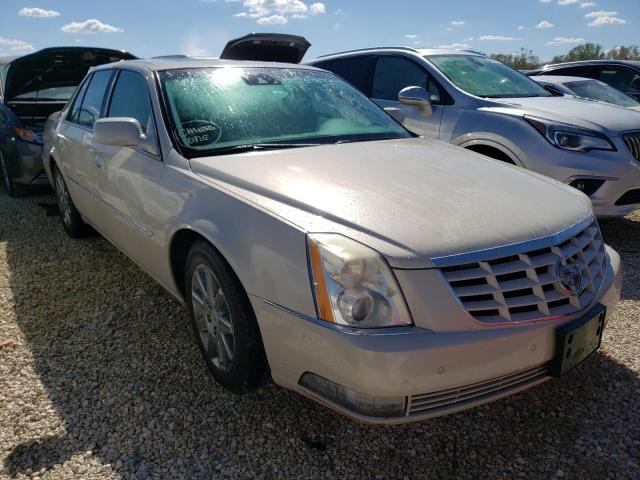 1G6KH5E63BU147732 - 2011 CADILLAC DTS PREMIU TAN photo 1