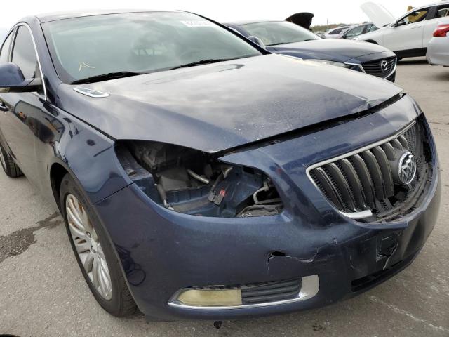 2G4GR5EK0C9142589 - 2012 BUICK REGAL BLUE photo 9