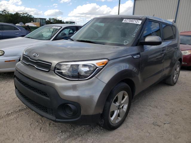 KNDJN2A28J7593908 - 2018 KIA SOUL SILVER photo 2