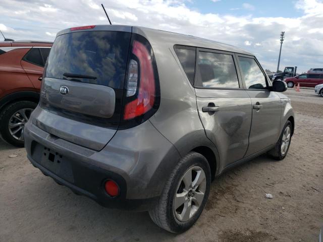 KNDJN2A28J7593908 - 2018 KIA SOUL SILVER photo 4