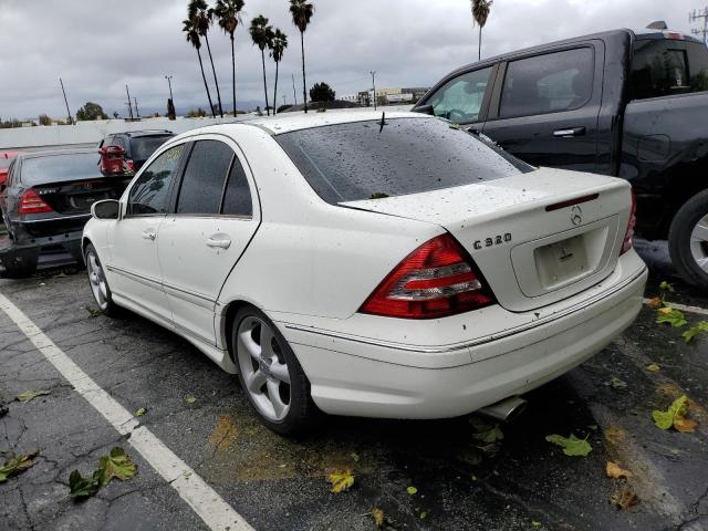 WDBRF64J25F682149 - 2005 MERCEDES-BENZ C 320 WHITE photo 3