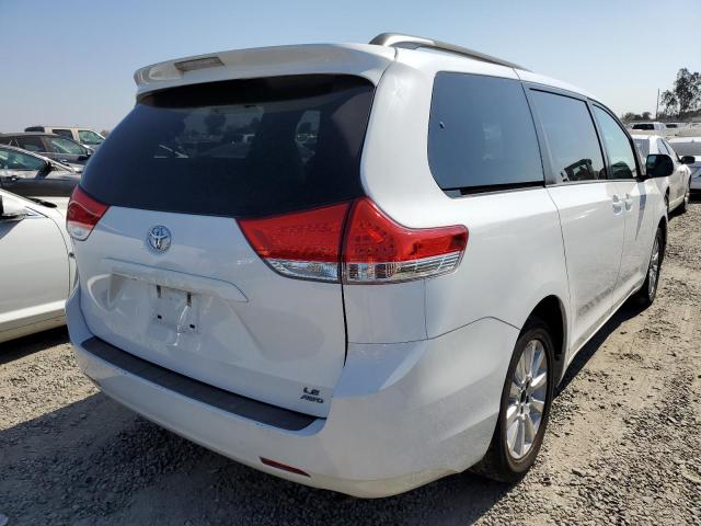 5TDJK3DC7BS021836 - 2011 TOYOTA SIENNA LE WHITE photo 4