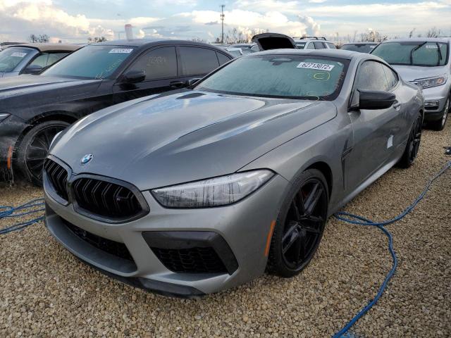 WBSAE0C08NCH30659 - 2022 BMW M8 GRAY photo 2