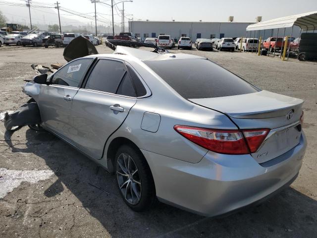 4T1BF1FK7HU693798 - 2017 TOYOTA CAMRY 4D 2 SILVER photo 3