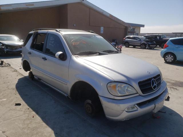 4JGAB54E43A377510 - 2003 MERCEDES-BENZ ML 320 SILVER photo 1