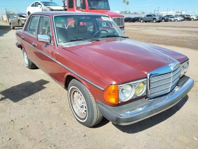 WDBAB30A8BB251721 - 1981 MERCEDES-BENZ 300 D MAROON photo 1