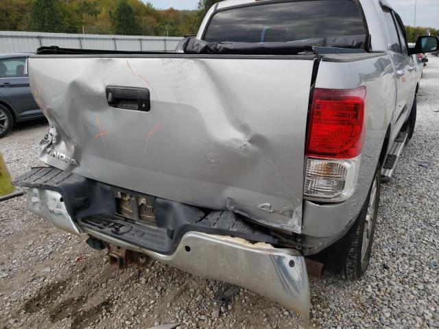 5TFHY5F16CX252081 - 2012 TOYOTA TUNDRA CRE SILVER photo 4