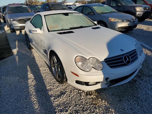 WDBSK75F26F116958 - 2006 MERCEDES-BENZ SL 500 WHITE photo 1