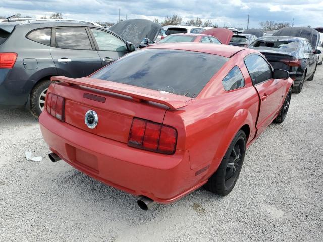 1ZVHT82H055219396 - 2005 FORD MUSTANG GT RED photo 4