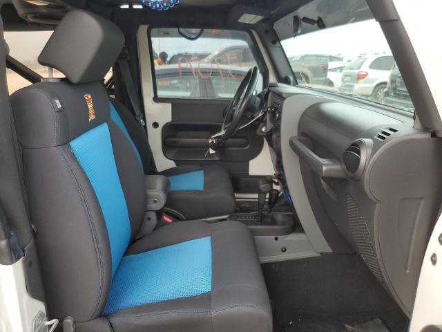 1J4GA2D17AL157559 - 2010 JEEP WRANGLER S WHITE photo 5