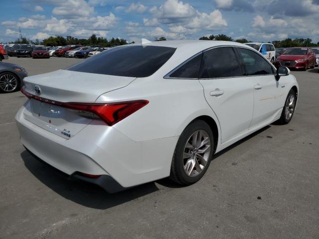 4T1B21FB5KU004103 - 2019 TOYOTA AVALON XLE WHITE photo 4