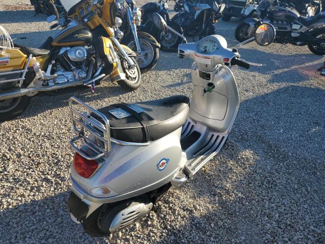 ZAPM448FX95016310 - 2009 VESPA LX 150 SILVER photo 4