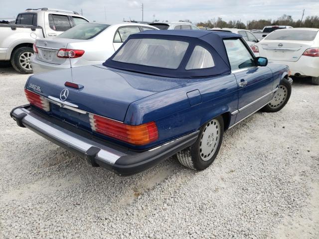 WDBBA48D8JA082994 - 1988 MERCEDES-BENZ 560 SL BLUE photo 4