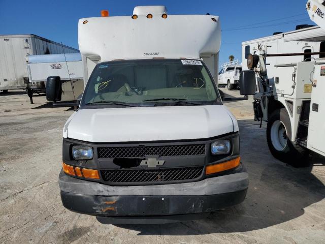 1GBJG31U471250160 - 2007 CHEVROLET G3100 WHITE photo 5