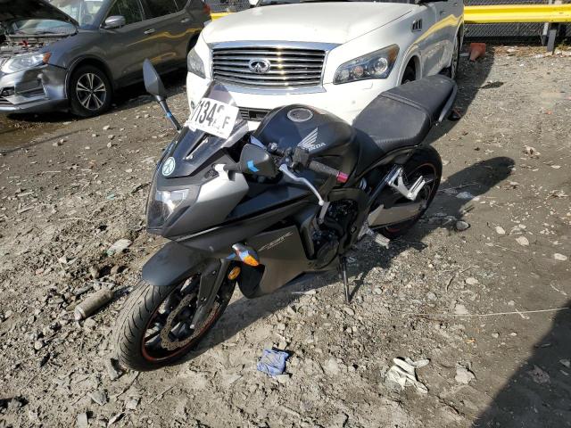 MLHRC7402G5200194 - 2016 HONDA CBR650 F BLACK photo 2