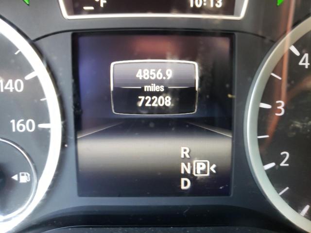 SJKCH5CR8JA057200 - 2018 INFINITI QX30 BASE WHITE photo 9