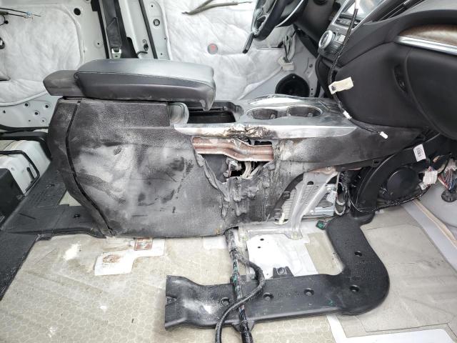 5J8YD4H88JL001228 - 2018 ACURA MDX ADVANC WHITE photo 9