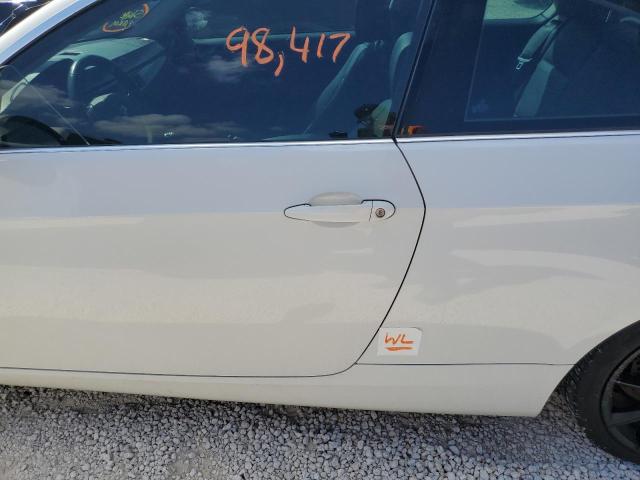 WBAWC73509E063596 - 2009 BMW 335 XI WHITE photo 9