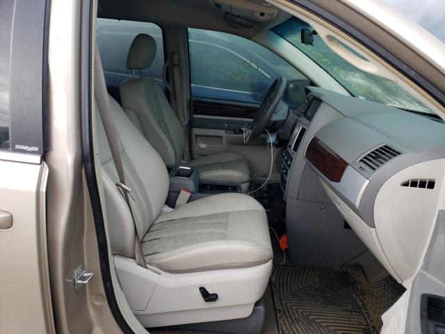 2A8HR54X79R655135 - 2009 CHRYSLER TOWN & COU 金色 照片 5