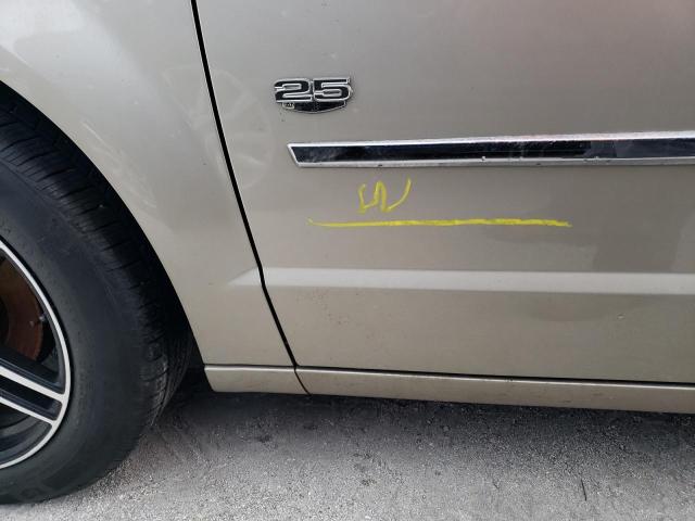 2A8HR54X79R655135 - 2009 CHRYSLER TOWN & COU 金色 照片 9