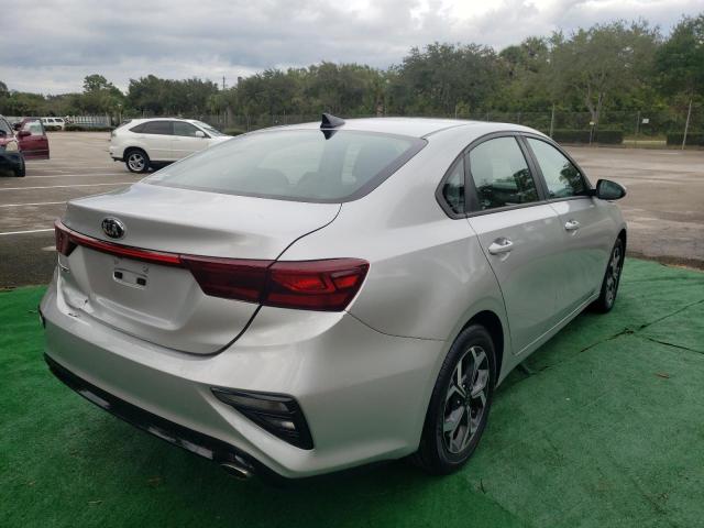 3KPF24AD0KE018022 - 2019 KIA FORTE FE SILVER photo 4