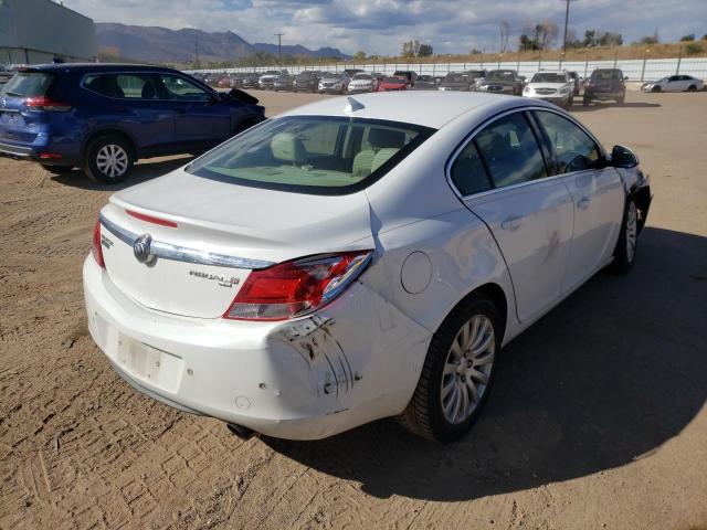 W04GX5GV2B1065710 - 2011 BUICK REGAL CXL WHITE photo 4