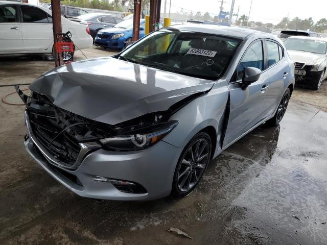 3MZBN1M3XJM271325 - 2018 MAZDA 3 GRAND TO SILVER photo 2