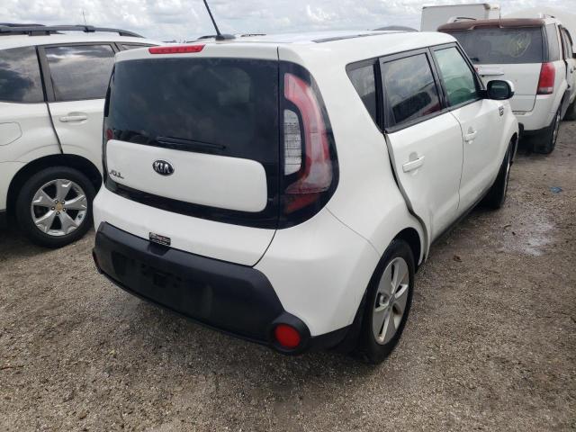 KNDJN2A23G7242932 - 2016 KIA SOUL WHITE photo 4