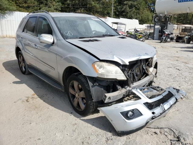 4JGBB8GB1AA581864 - 2010 MERCEDES-BENZ ML 350 4MA SILVER photo 1