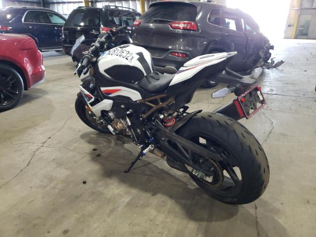 WB10E5307N6F28309 - 2022 BMW S 1000 R WHITE photo 3