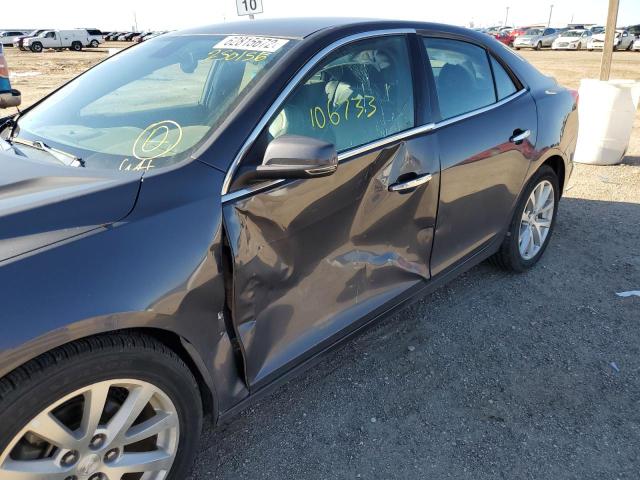 1G11H5SA2DF250156 - 2013 CHEVROLET MALIBU LTZ ნაცრისფერი ფოტო 9