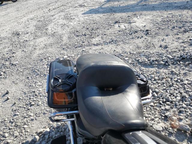 1HD1FC4108Y702712 - 2008 HARLEY-DAVIDSON FLHTCUI 黑色 照片 6