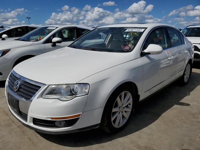 WVWJK7AN6AE068101 - 2010 VOLKSWAGEN PASSAT KOM WHITE photo 2