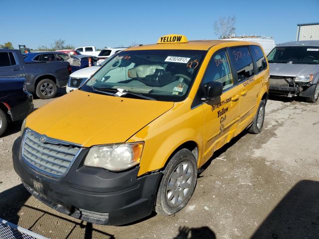 2A8HR44E99R526709 - 2009 CHRYSLER TOWN & COU YELLOW photo 2