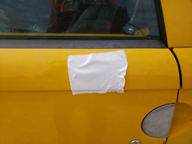 1GCES14P14B105878 - 2004 CHEVROLET SSR 黄色 照片 9