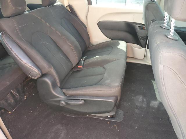 2C4RC1AG2JR122169 - 2018 CHRYSLER PACIFICA L WHITE photo 6
