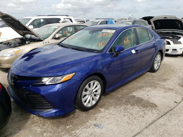 JTNB11HK8J3017853 - 2018 TOYOTA CAMRY LE A ლურჯი ფოტო 2