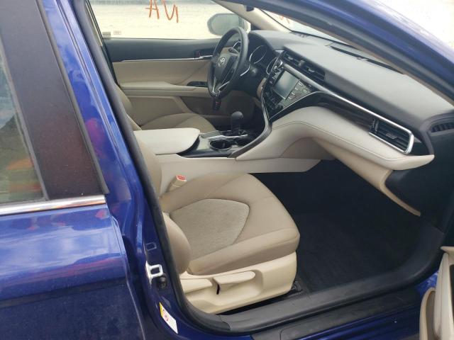 JTNB11HK8J3017853 - 2018 TOYOTA CAMRY LE A ლურჯი ფოტო 5