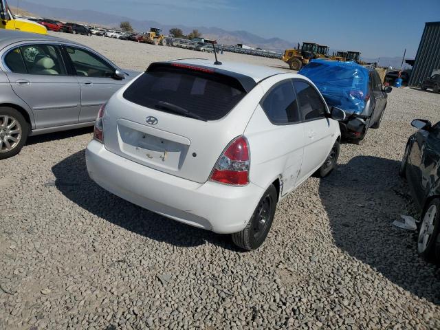 KMHCM3AC7BU201106 - 2011 HYUNDAI ACCENT GL WHITE photo 4