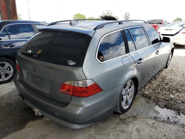 WBANN73536CN00942 - 2006 BMW 530 XIT SILVER photo 4