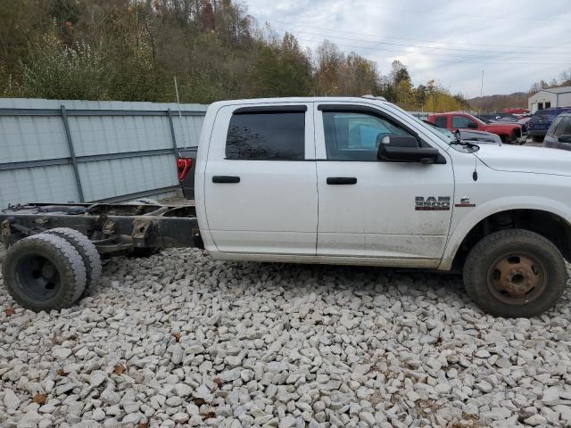 3C7WRTCL7JG363032 - 2018 RAM 3500 WHITE photo 9