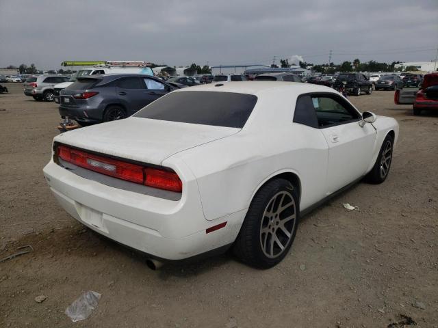 2B3CJ4DV3AH192553 - 2010 DODGE CHALLENGER WHITE photo 4