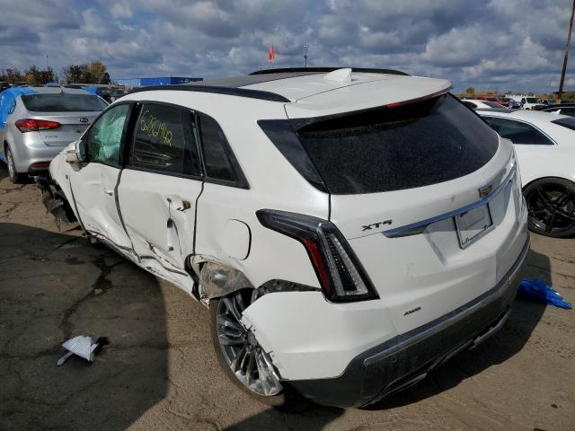 1GYKNGRS0LZ147842 - 2020 CADILLAC XT5 SPORT WHITE photo 3