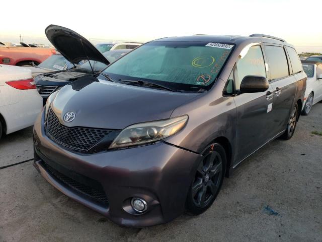 5TDXZ3DC5HS773579 - 2017 TOYOTA SIENNA SE CHARCOAL photo 2