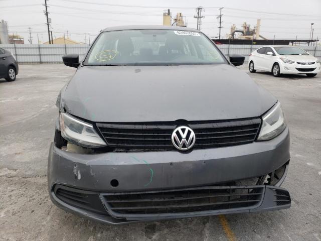 3VW2K7AJ5DM366734 - 2013 VOLKSWAGEN JETTA BASE 灰色 照片 9