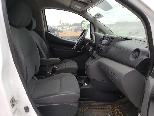 3N63M0YN2FK692942 - 2015 CHEVROLET CITY EXPRE Weiß Foto 5