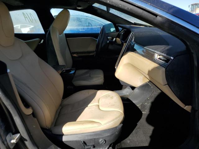 5YJSA1E25FF110235 - 2015 TESLA MODEL S Gris foto 5