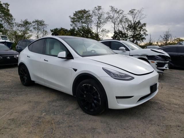 5YJYGDEE8LF021985 - 2020 TESLA MODEL Y أبيض صورة 1