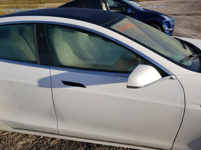 5YJSA1E27LF413156 - 2020 TESLA MODEL S Blanco foto 5